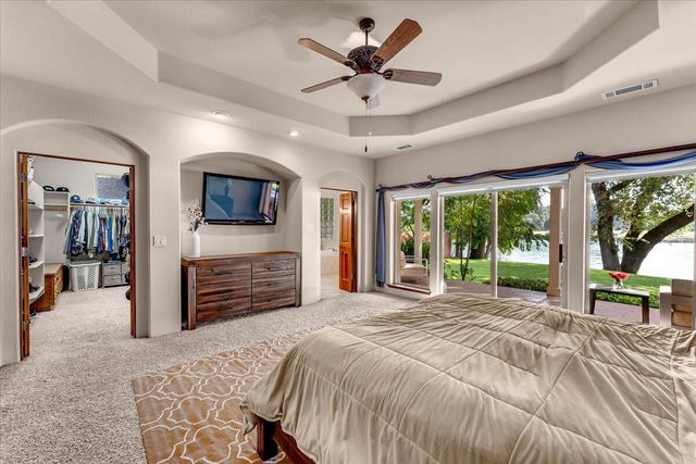 6681 Riverside Drive, Redding, CA 96001