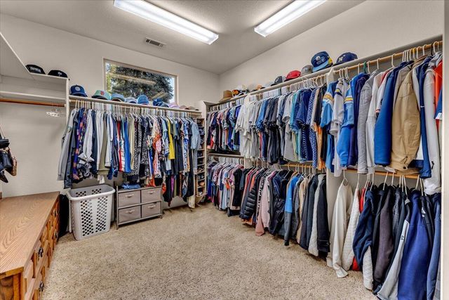 6681 Riverside Drive, Redding, CA 96001