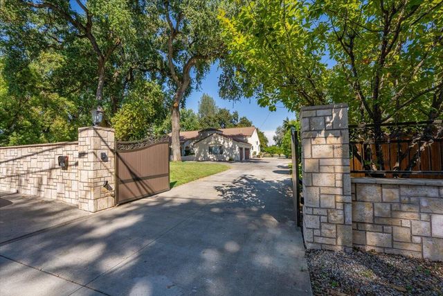 6681 Riverside Drive, Redding, CA 96001