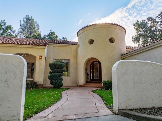 6681 Riverside Drive, Redding, CA 96001