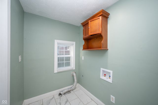 2951 Hillside Avenue, Indianapolis, IN 46218