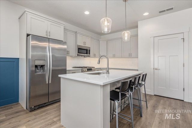 3705 S Julianite, Nampa, ID 83686