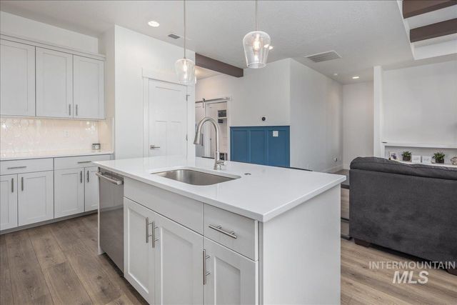 3705 S Julianite, Nampa, ID 83686