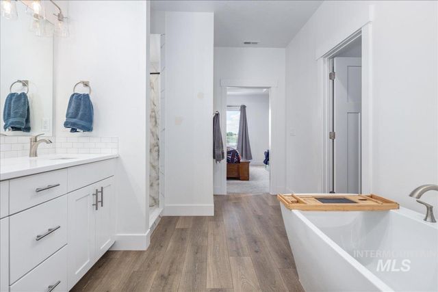 3705 S Julianite, Nampa, ID 83686