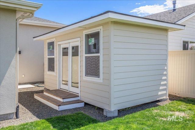 3705 S Julianite, Nampa, ID 83686