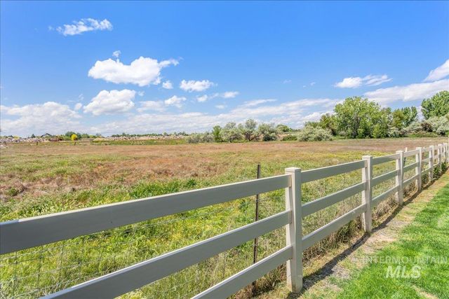 3705 S Julianite, Nampa, ID 83686