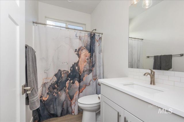 3705 S Julianite, Nampa, ID 83686