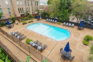 4635 Wild Indigo Street 520, Houston, TX 77027