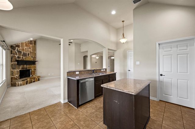 2912 Glenoaks Drive, Royse City, TX 75189