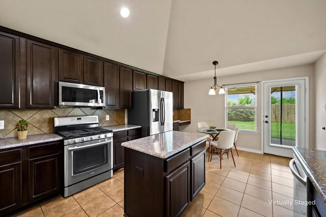 2912 Glenoaks Drive, Royse City, TX 75189