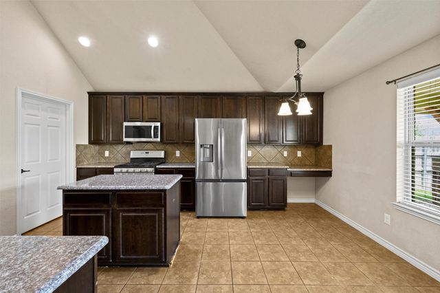 2912 Glenoaks Drive, Royse City, TX 75189