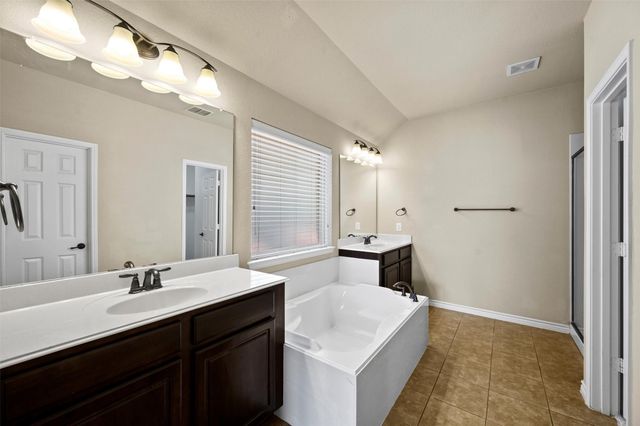 2912 Glenoaks Drive, Royse City, TX 75189