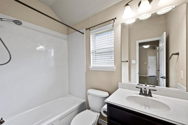 2912 Glenoaks Drive, Royse City, TX 75189