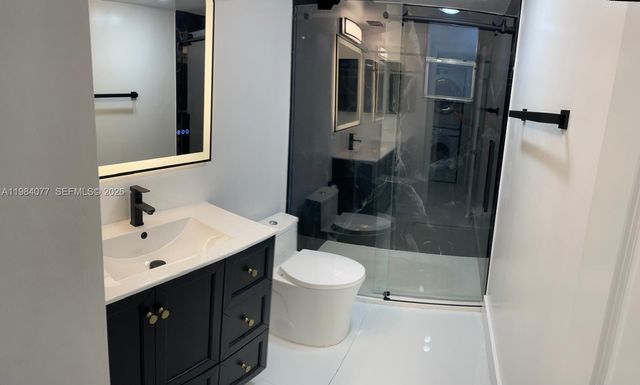 17000 NW 67th Ave 437, Hialeah, FL 33015