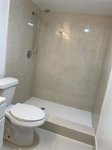 17000 NW 67th Ave 437, Hialeah, FL 33015