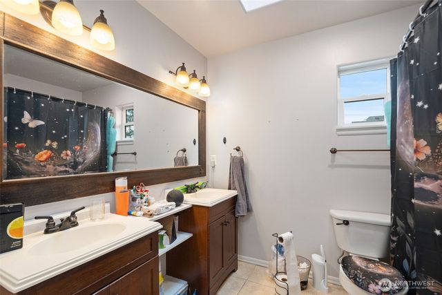 2520 S Ash Street, Tacoma, WA 98405