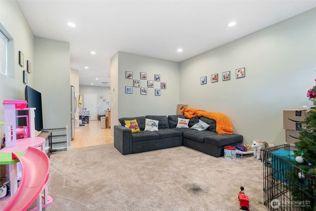 2520 S Ash Street, Tacoma, WA 98405