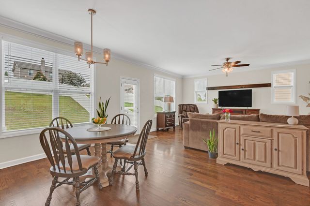 2815 Trentview Ln, Columbia, TN 38401