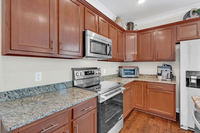 2815 Trentview Ln, Columbia, TN 38401