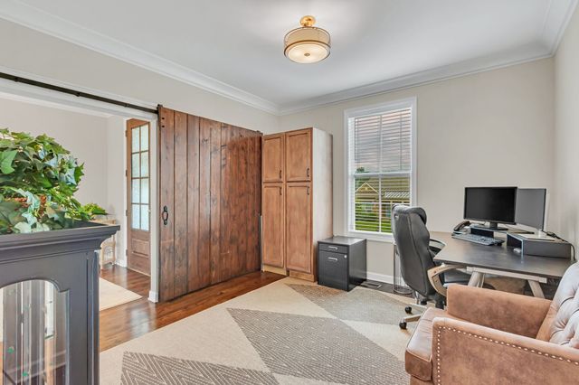 2815 Trentview Ln, Columbia, TN 38401