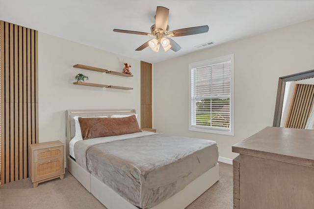 2815 Trentview Ln, Columbia, TN 38401
