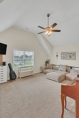 2815 Trentview Ln, Columbia, TN 38401