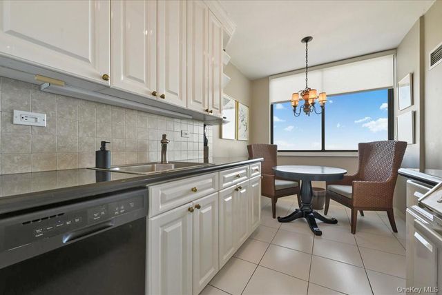 26910 Grand Central Parkway 31N, Floral Park, NY 11005