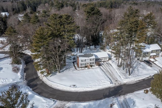 4 Linden Lane, Essex, VT 05452
