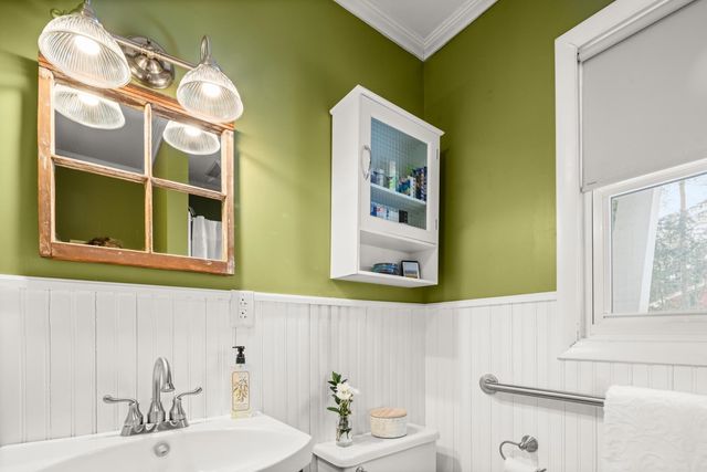 4 Linden Lane, Essex, VT 05452