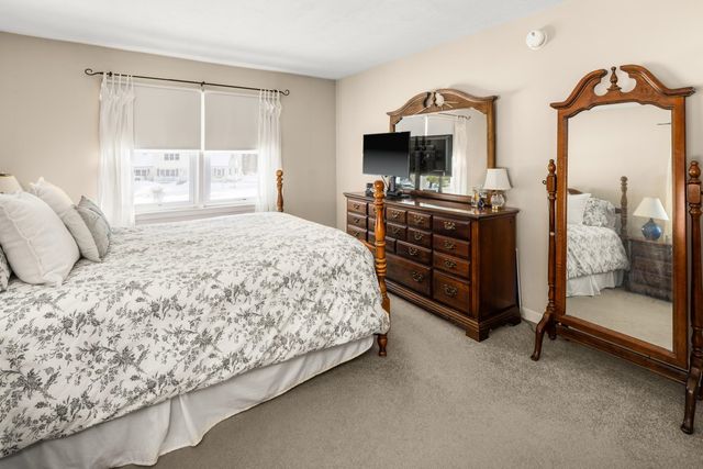 4 Linden Lane, Essex, VT 05452