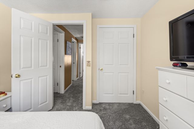 4 Linden Lane, Essex, VT 05452