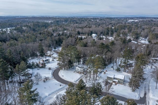 4 Linden Lane, Essex, VT 05452