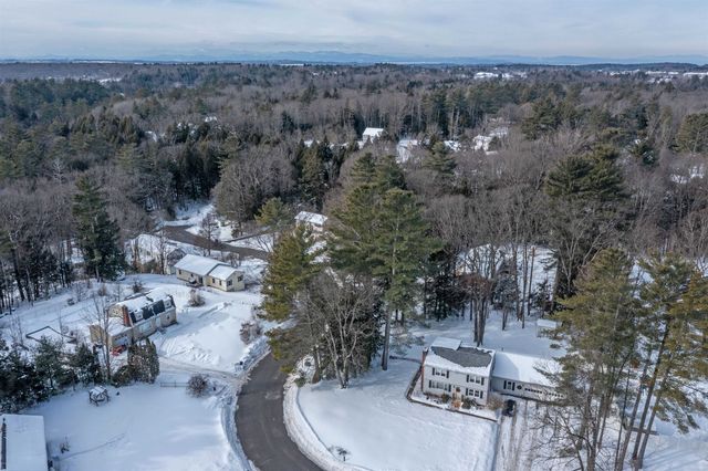 4 Linden Lane, Essex, VT 05452