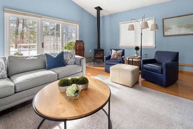 4 Linden Lane, Essex, VT 05452