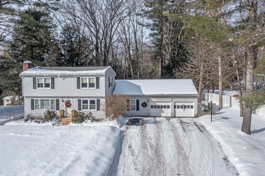 4 Linden Lane, Essex, VT 05452