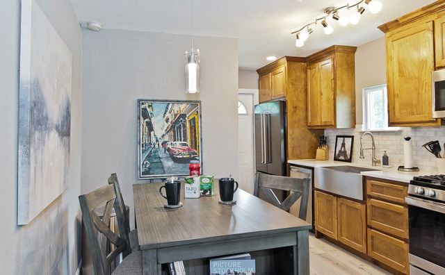 1810 Shaw Street, Dallas, TX 75212