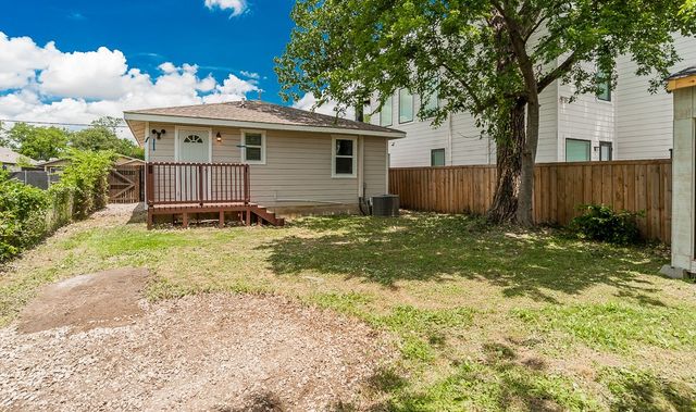 1810 Shaw Street, Dallas, TX 75212