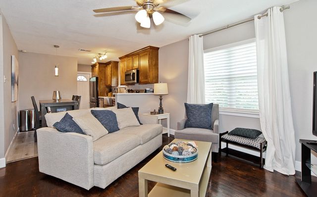 1810 Shaw Street, Dallas, TX 75212