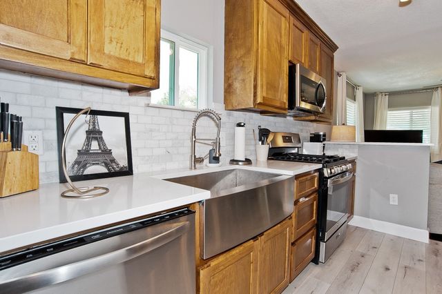 1810 Shaw Street, Dallas, TX 75212