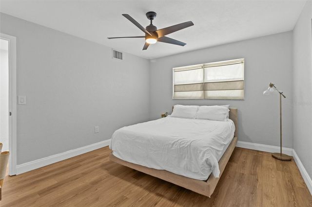 9895 1ST STREET E 5, Treasure Island, FL 33706