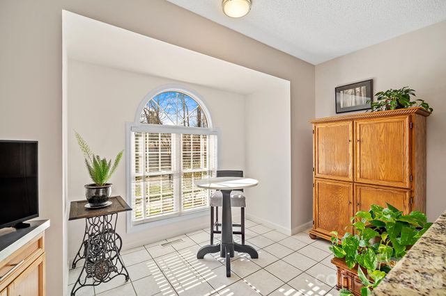 306 Croydon Drive, Hendersonville, NC 28791