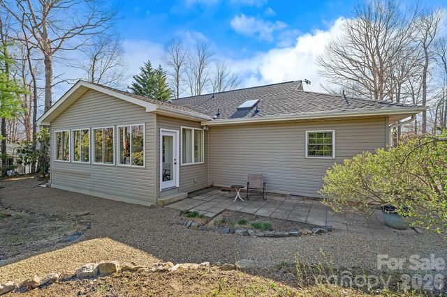 306 Croydon Drive, Hendersonville, NC 28791