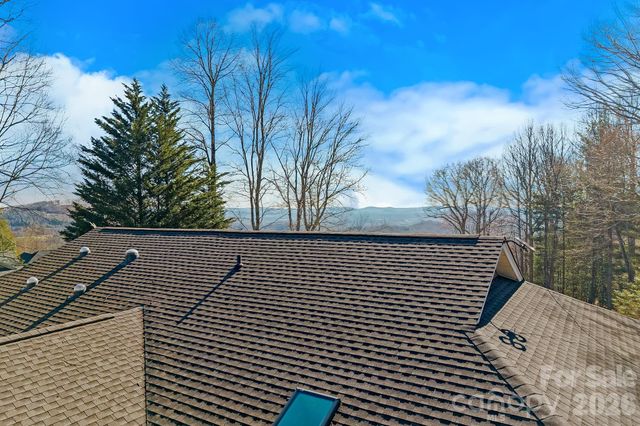 306 Croydon Drive, Hendersonville, NC 28791