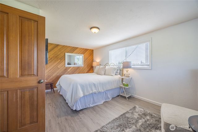 31 Brueckner Road, Sequim, WA 98382