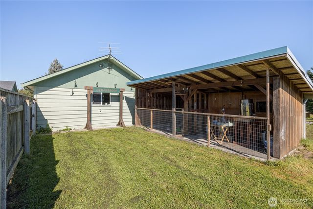 31 Brueckner Road, Sequim, WA 98382