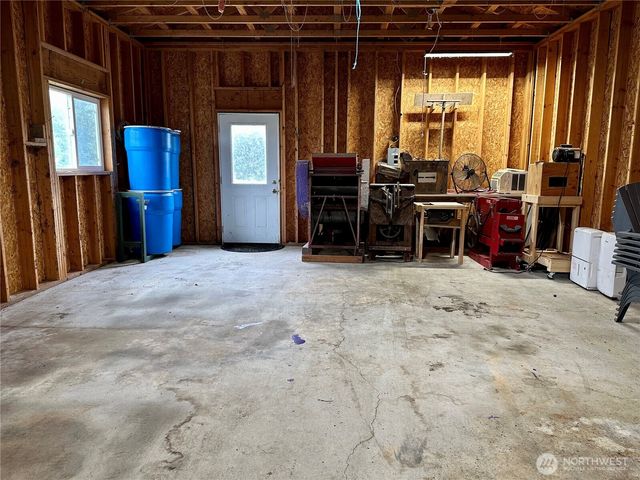 31 Brueckner Road, Sequim, WA 98382