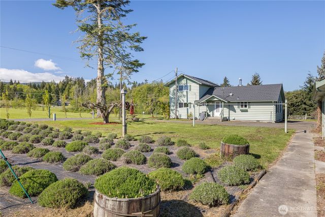 31 Brueckner Road, Sequim, WA 98382