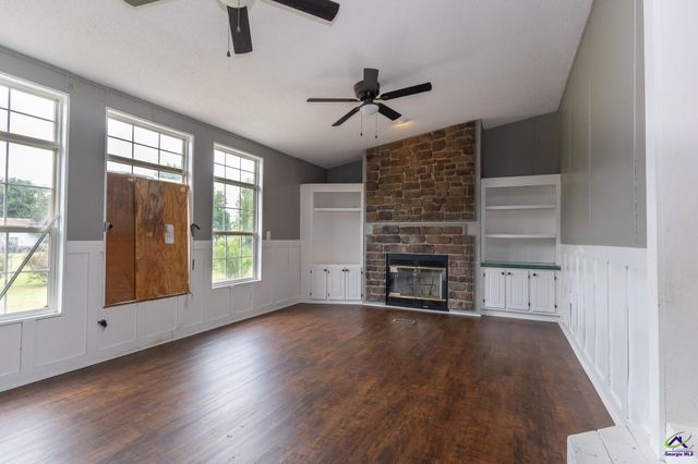 324 Cavalry Court, Byron, GA 31008