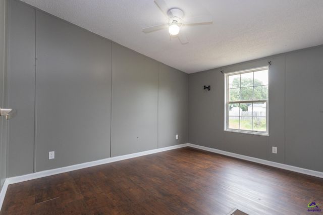 324 Cavalry Court, Byron, GA 31008