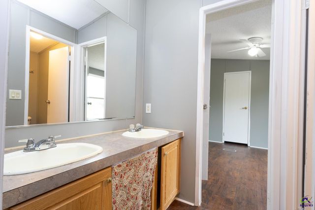 324 Cavalry Court, Byron, GA 31008